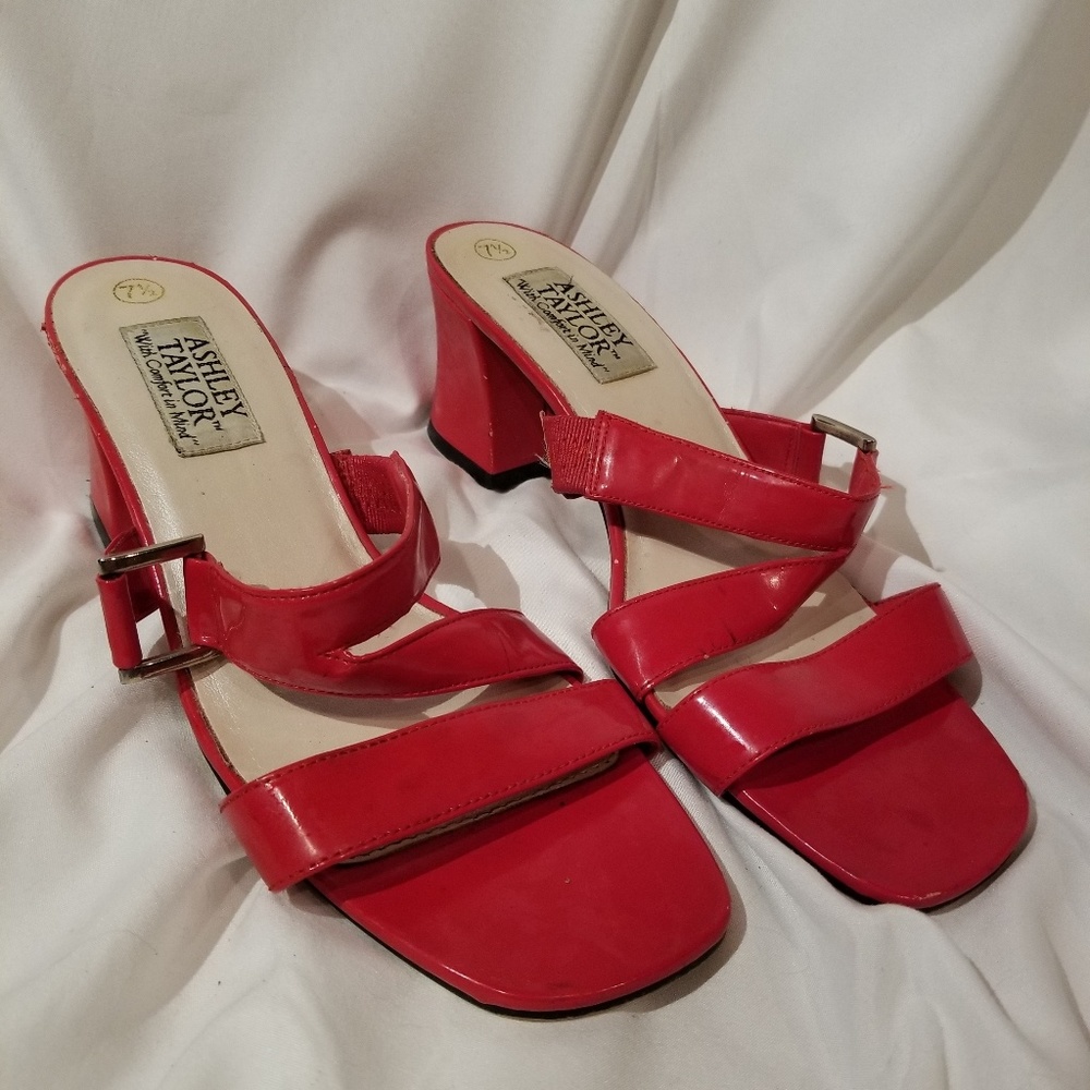 Vintage Red sandals